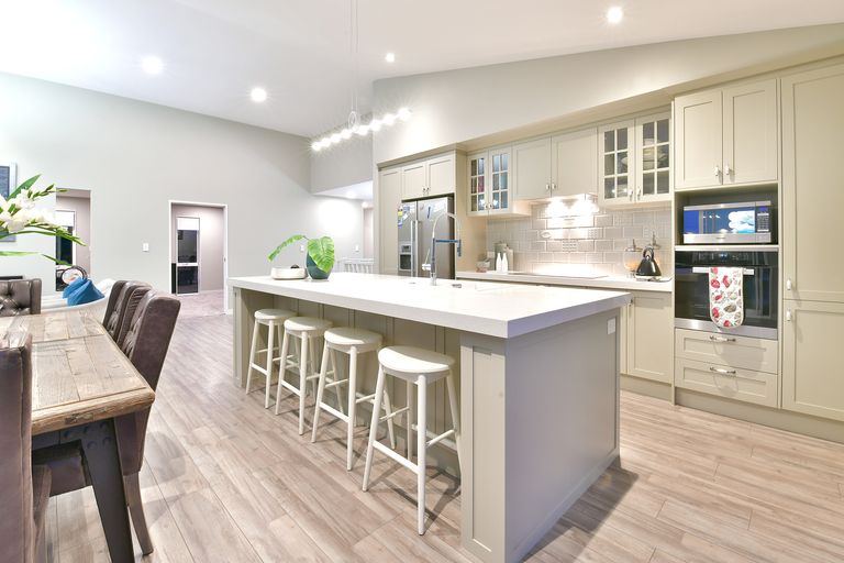 Photo of property in 12 Seaview Crescent, Hatfields Beach, Orewa, 0931