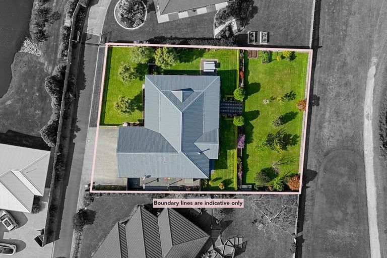 Photo of property in 36 Titoki Road, Waikanae Beach, Waikanae, 5036