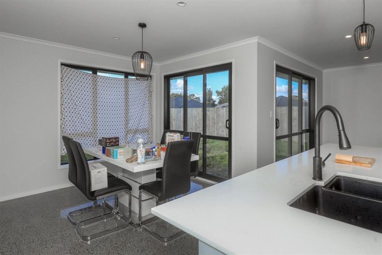 Photo of property in 12 Awanui Avenue, Te Kauwhata, 3710