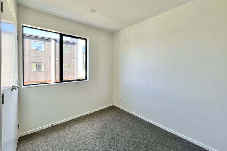 Photo of property in 3/25 Jabuka Street, Glen Eden, Auckland, 0602