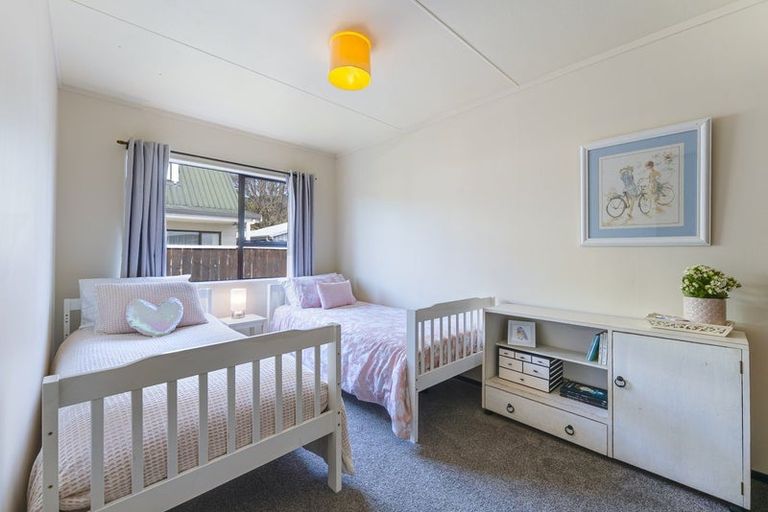 Photo of property in 2/17 Ranui Road, Stoke, Nelson, 7011