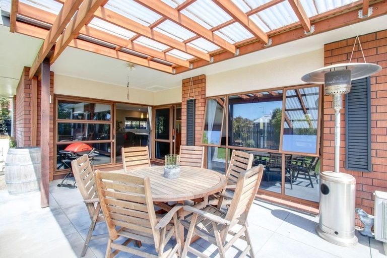 Photo of property in 8 Bowen Place, Tamatea, Napier, 4112