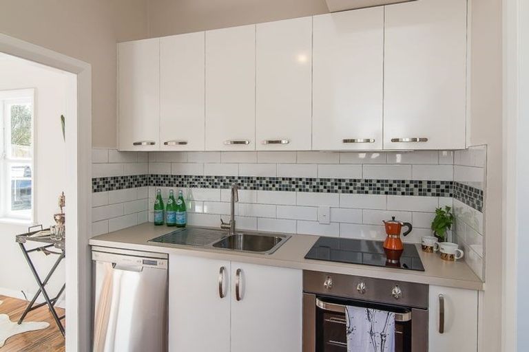 Photo of property in 33 Herald Street, Berhampore, Wellington, 6023