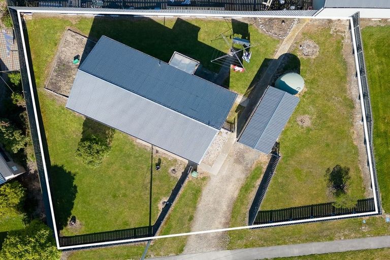Photo of property in 12 Ruane Street, Glenavy, Waimate, 7980