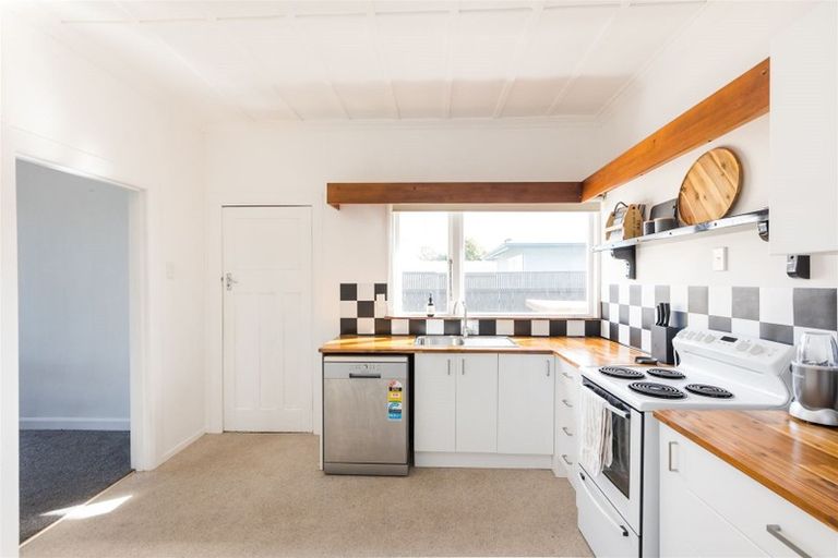 Photo of property in 42 King Street, Marton, 4710