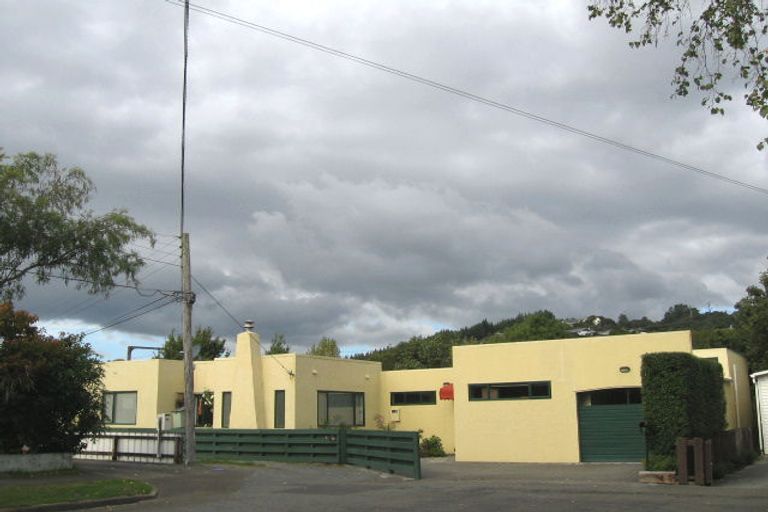 Photo of property in 9 Elizabeth Avenue, Heretaunga, Upper Hutt, 5018