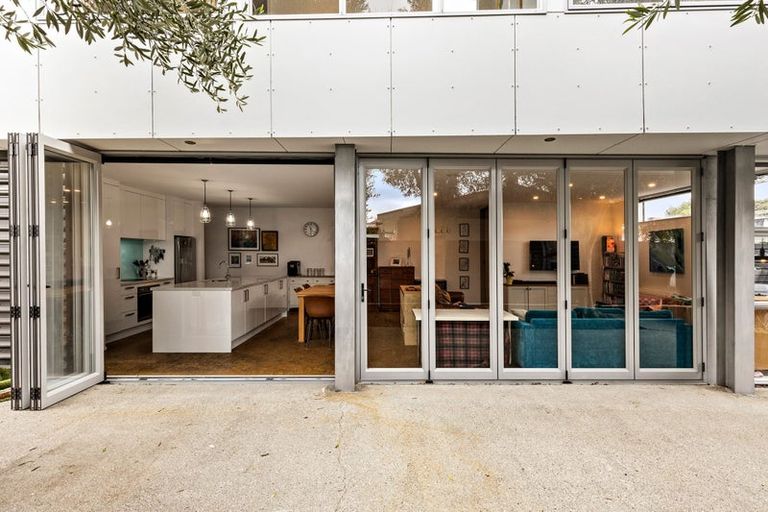 Photo of property in 110b Clyde Street, Island Bay, Wellington, 6023