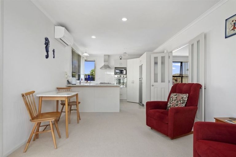 Photo of property in 109 Doncaster Drive, Papamoa Beach, Papamoa, 3118