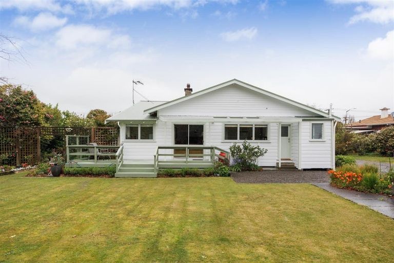 Photo of property in 68 Skerman Street, Marton, 4710