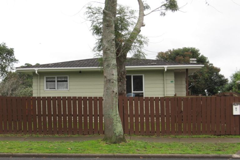 Photo of property in 9a Redcrest Avenue, Red Hill, Papakura, 2110