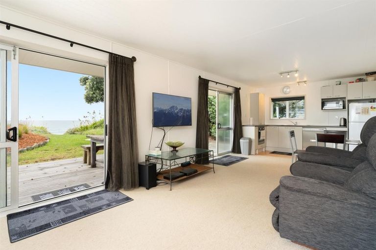 Photo of property in 115 Pukehina Parade, Pukehina, 3189