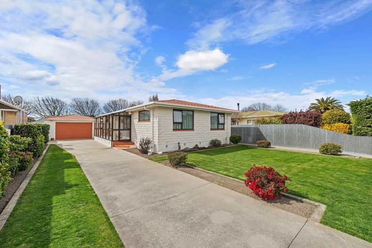 Photo of property in 38 Frensham Crescent, Woolston, Christchurch, 8062