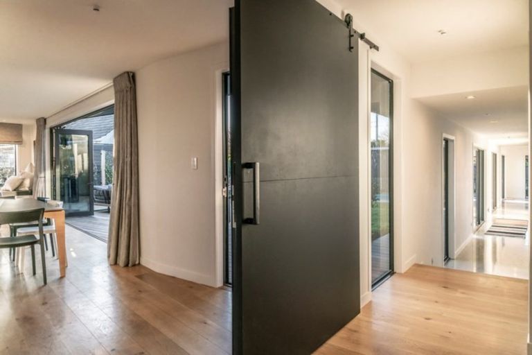 Photo of property in 8 Donald Lane, Cambridge, 3434