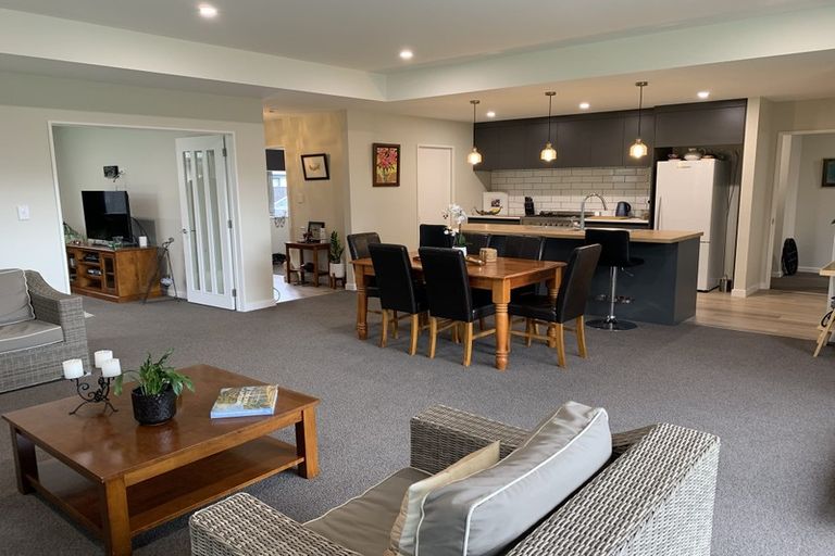 Photo of property in 8 Clarendon Place, Rangiora, 7400