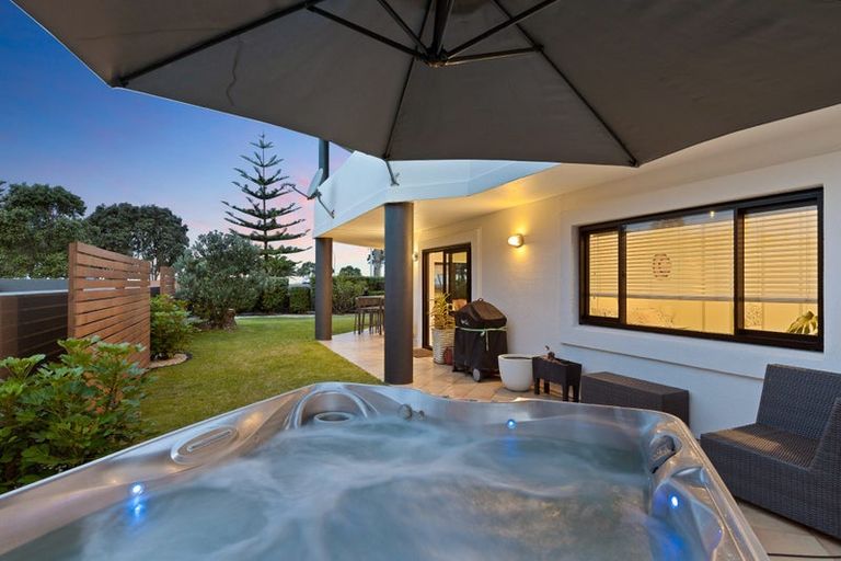 Photo of property in 1/248 Hibiscus Coast Highway, Orewa, 0931