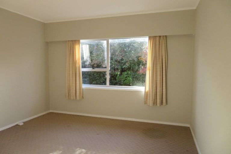 Photo of property in 8 Beacon Avenue, Campbells Bay, Auckland, 0630