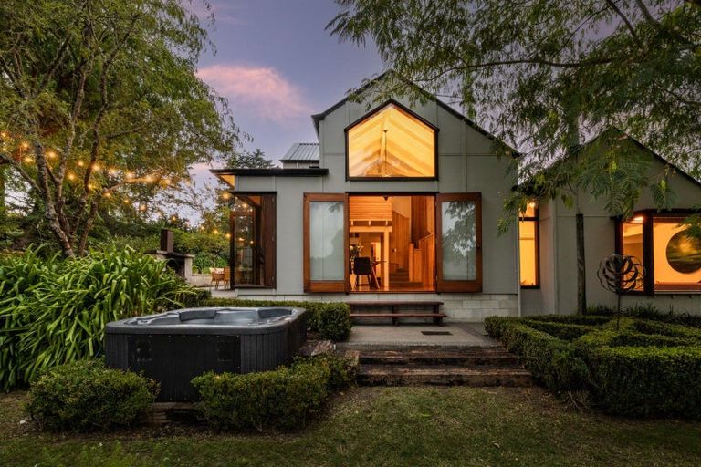 Photo of property in 25 Reeve Drive, Havelock North, 4130