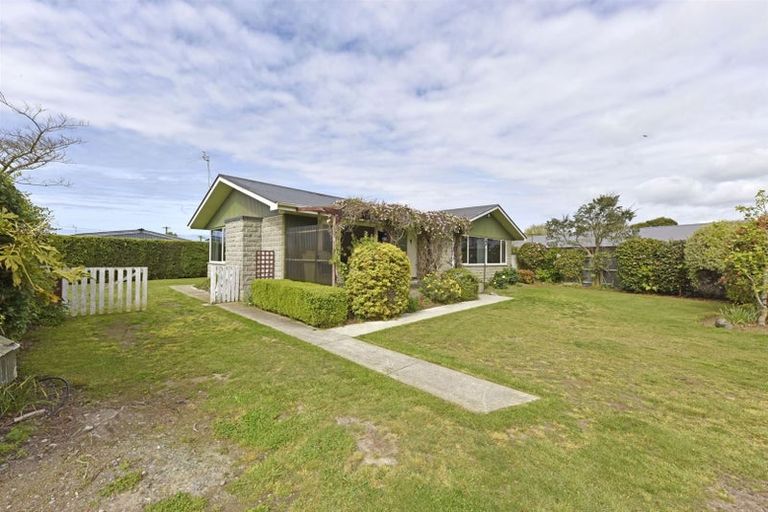 Photo of property in 14 Pound Road, Leeston, 7632