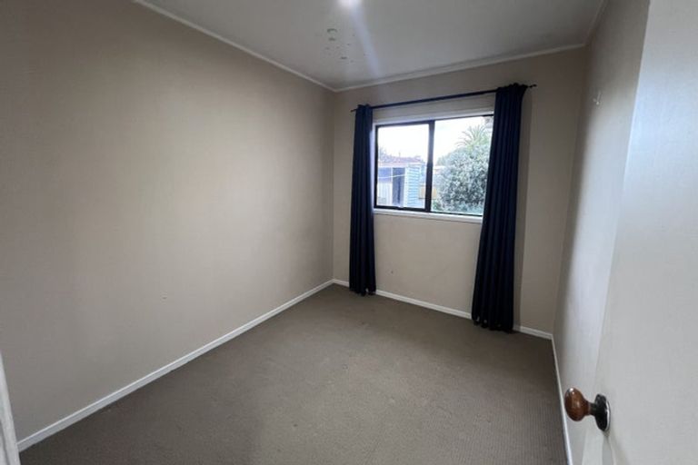 Photo of property in 1 Matuku Place, Papatoetoe, Auckland, 2025
