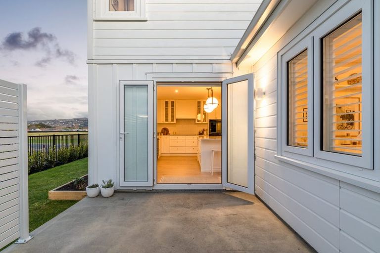 Photo of property in 17 El Patron Lane, Halswell, Christchurch, 8025