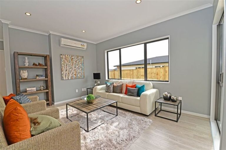 Photo of property in 21 Remana Crescent, Huapai, Kumeu, 0810