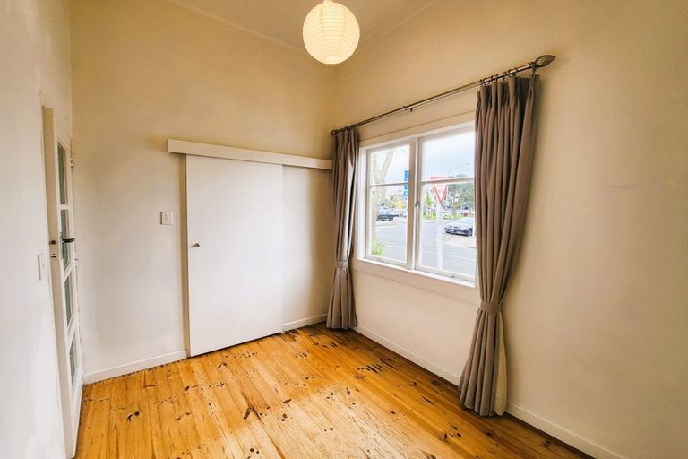Photo of property in 31 Anne Street, Devonport, Auckland, 0624