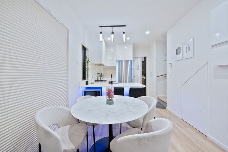 Photo of property in 4 Treeline Lane, Flat Bush, Auckland, 2019