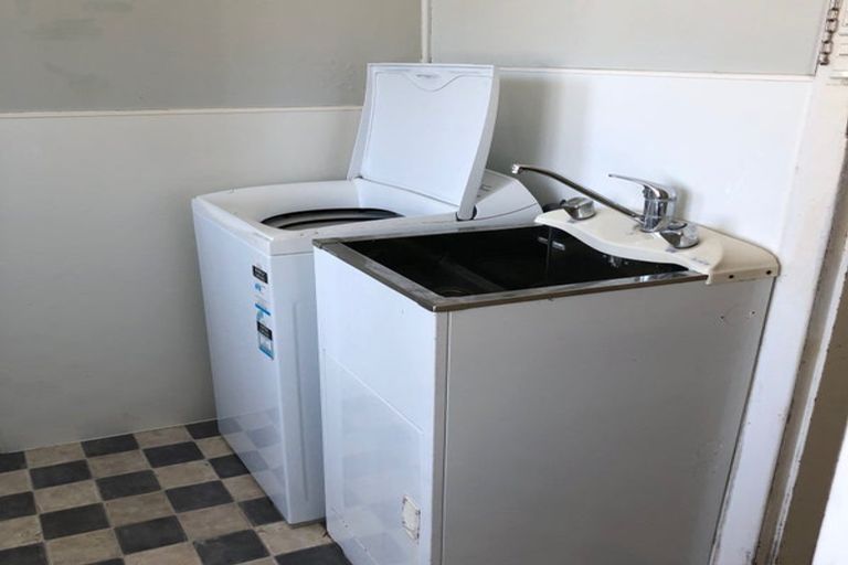 Photo of property in 2 Plunket Street, Kelburn, Wellington, 6012