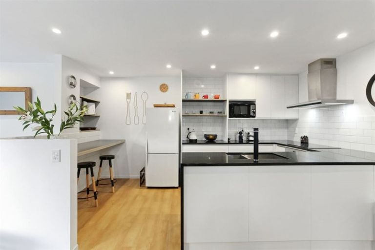 Photo of property in 1/24 Eversleigh Street, St Albans, Christchurch, 8014