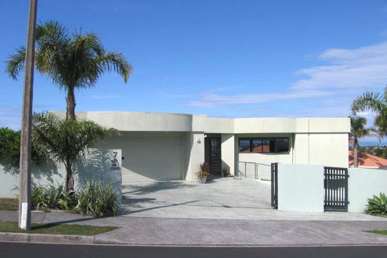 Photo of property in 7 Elsfield Place, Torbay, Auckland, 0630