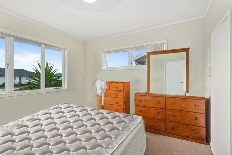 Photo of property in 16 Cheviot Street, Mangere East, Auckland, 2024