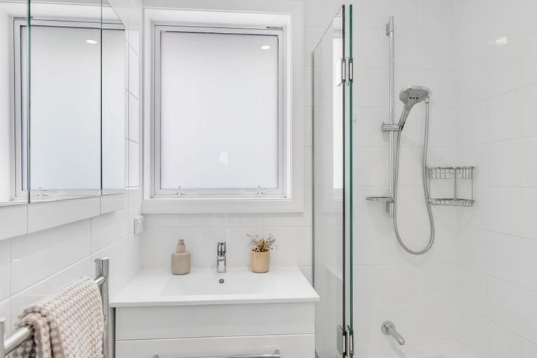 Photo of property in 1/14 Donegal Street, Belfast, Christchurch, 8051