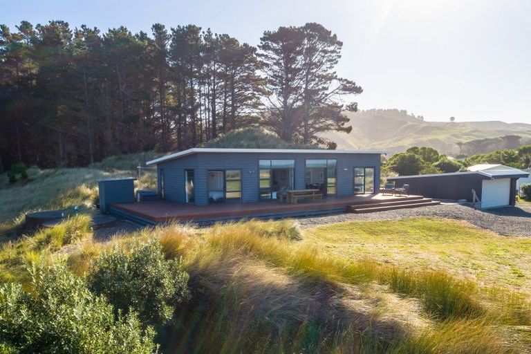 Photo of property in 9 Puk Lane, Flat Point, Masterton, 5883