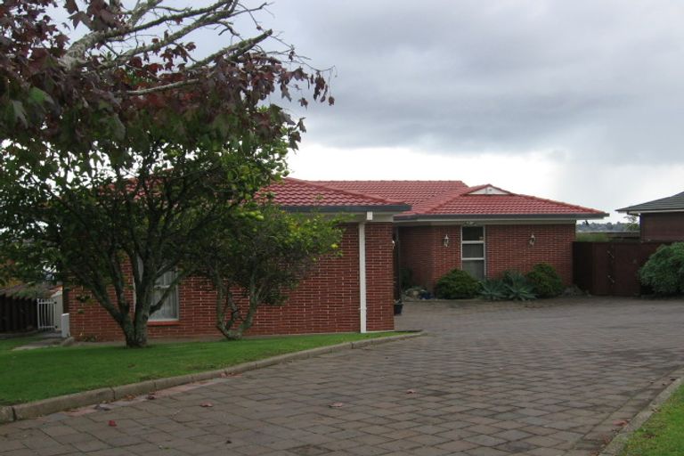 Photo of property in 9 Suzetta Place, Sunnyhills, Auckland, 2010