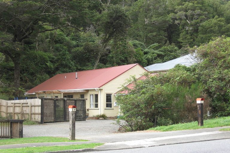 Photo of property in 89 Tawhai Street, Stokes Valley, Lower Hutt, 5019