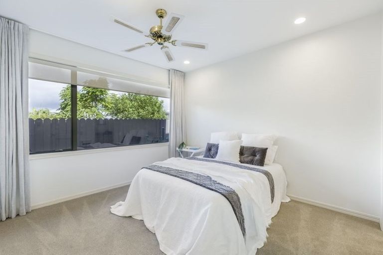 Photo of property in 45 Auld Street, Torbay, Auckland, 0630