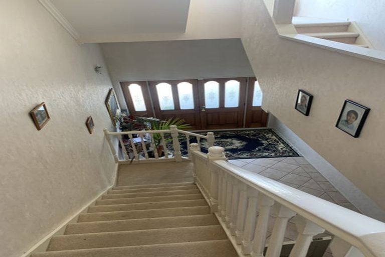 Photo of property in 26 San Bernadino Drive, Henderson, Auckland, 0612