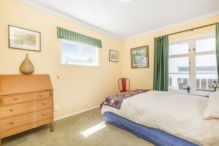 Photo of property in 1/48 Lyall Parade, Lyall Bay, Wellington, 6022