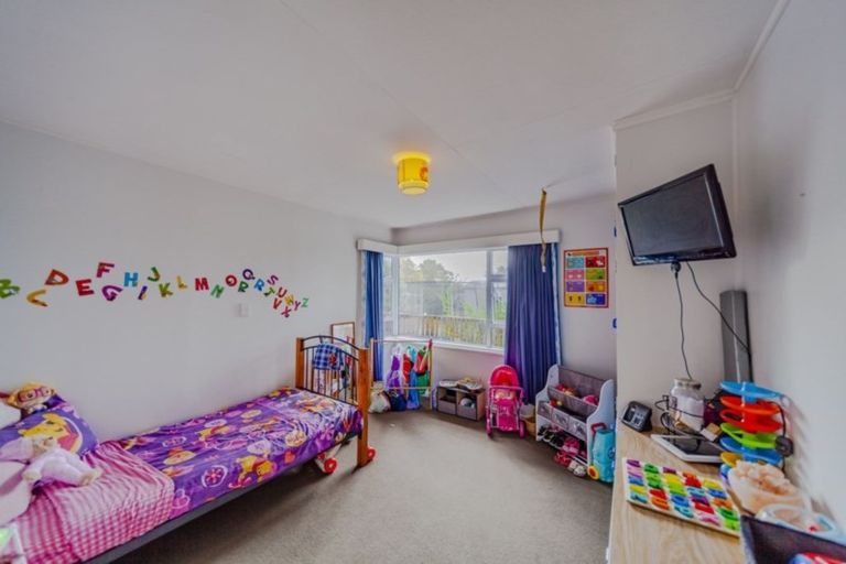 Photo of property in 33 Francis Drake Street, Waipukurau, 4200