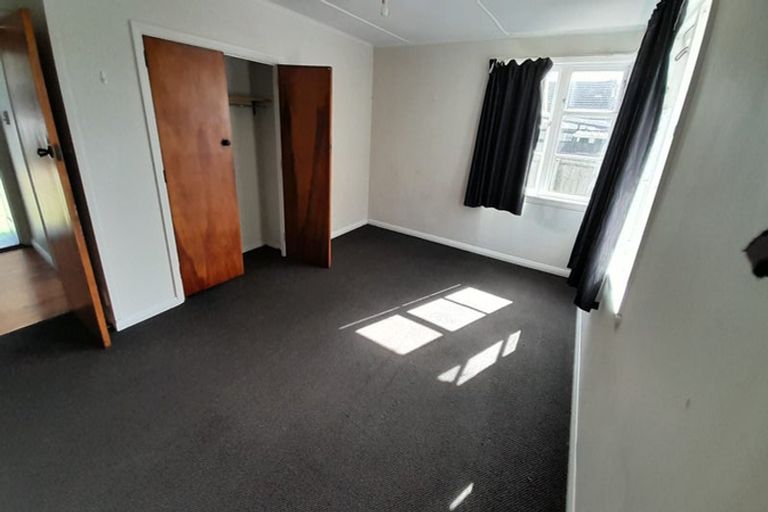 Photo of property in 16 Primrose Street, Northcote, Christchurch, 8052