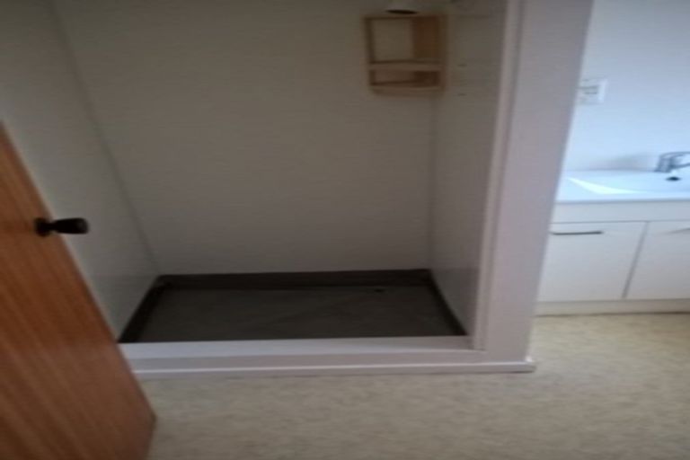 Photo of property in 1/21 Liam Place, Half Moon Bay, Auckland, 2012