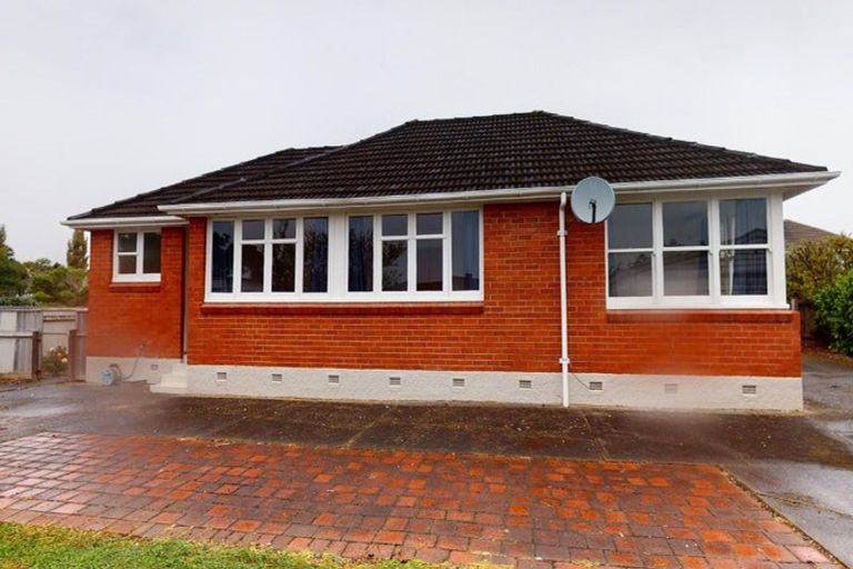 Photo of property in 101 Rangiora Avenue, Roslyn, Palmerston North, 4414