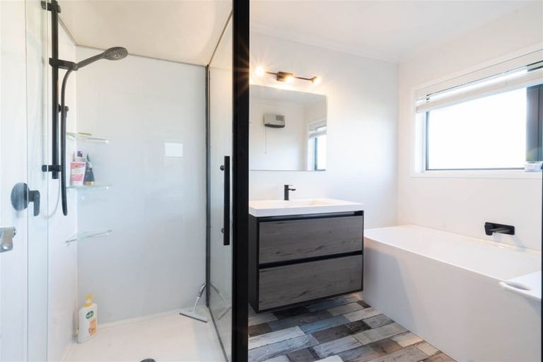 Photo of property in 21 Broadsea Avenue, Ruby Bay, Mapua, 7005