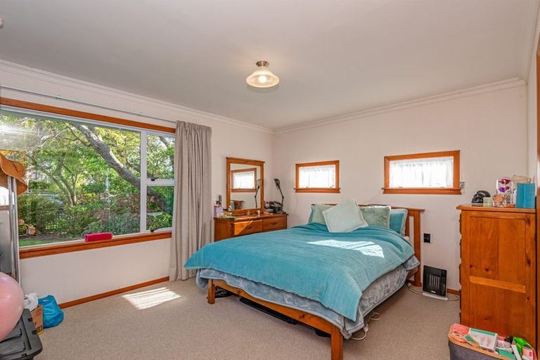 Photo of property in 109 Pahiatua Street, Hokowhitu, Palmerston North, 4410