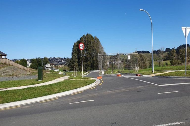 Photo of property in 13 Waimaa Lane, Pokeno, 2402