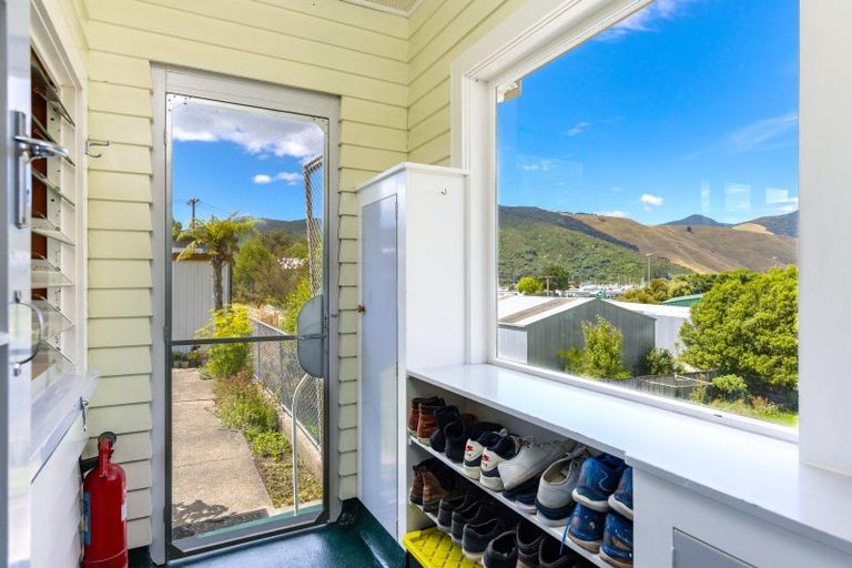 Photo of property in 5 Cook Street, Havelock, 7100