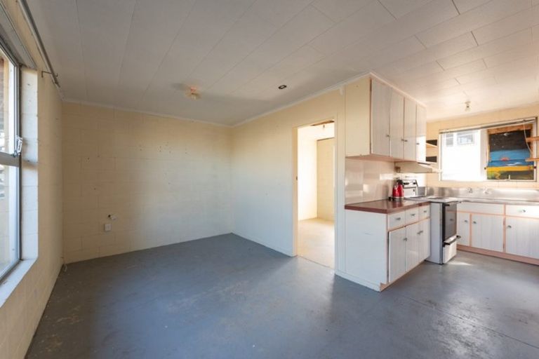 Photo of property in 56 Karewa Parade, Papamoa Beach, Papamoa, 3118