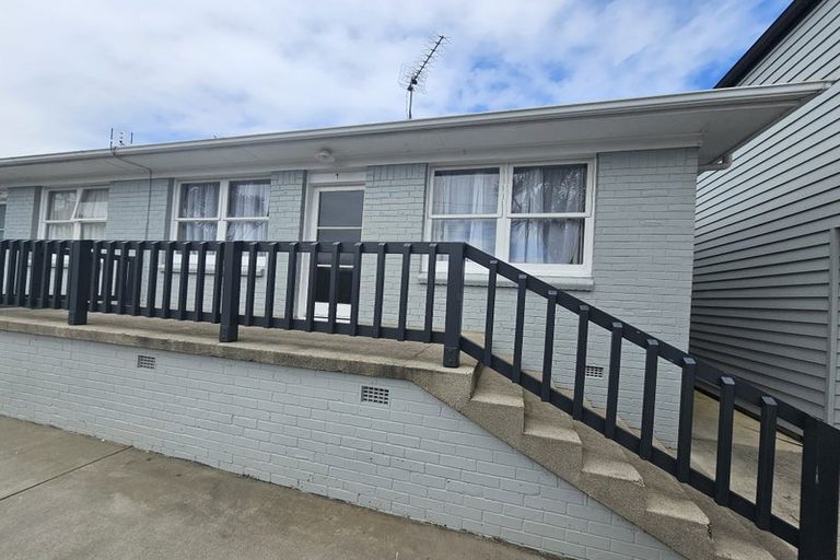Photo of property in 2/9 View Road, Papakura, 2110