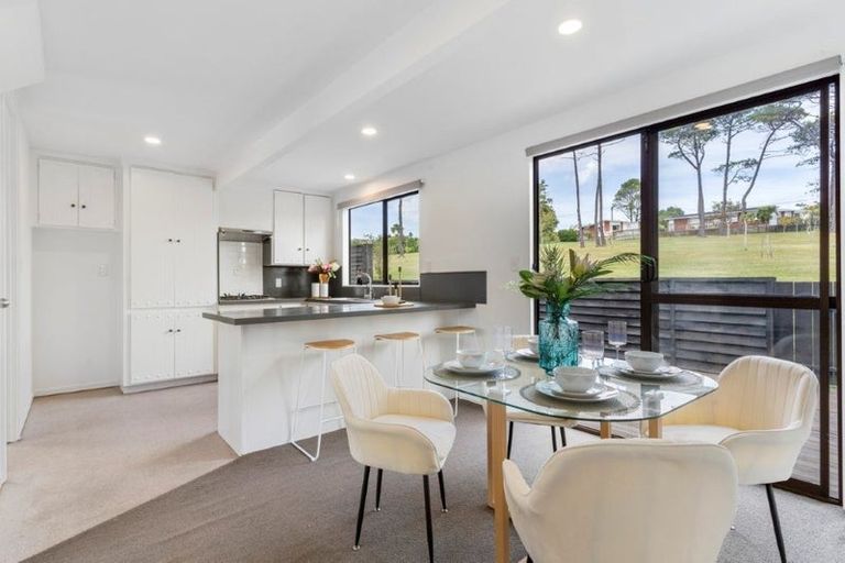 Photo of property in 9a Brandon Road, Manly, Whangaparaoa, 0930