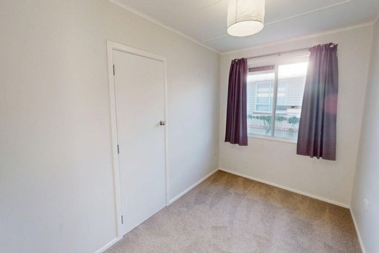 Photo of property in 7 Tararua Terrace, Cloverlea, Palmerston North, 4412